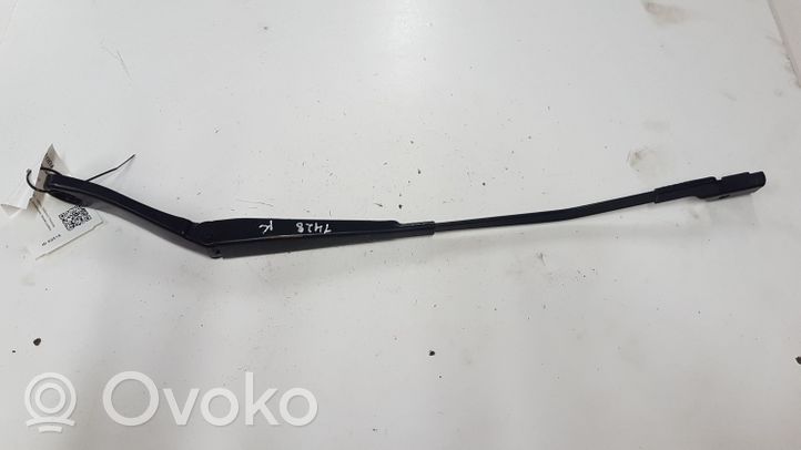 Volvo V60 Ramię wycieraczki szyby przedniej / czołowej 30753504