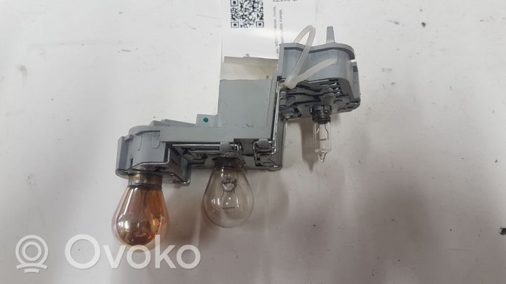 Volvo V60 Porte ampoule de feu arrière 21499009