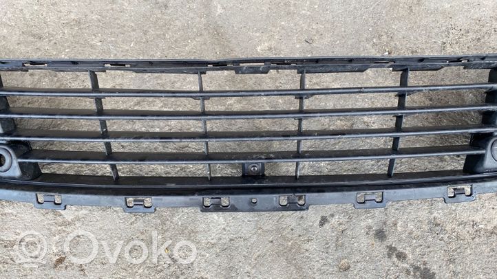 Citroen C5 Kratka dolna zderzaka przedniego 968105267703