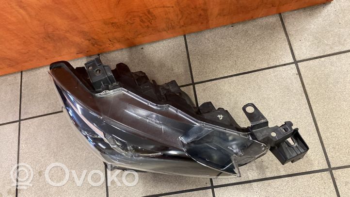 Mazda 6 Phare frontale 7444NA