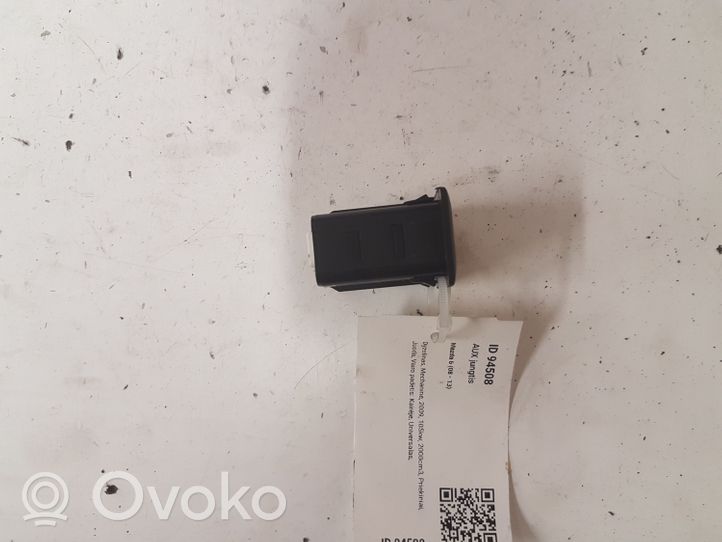 Mazda 6 Câble adaptateur AUX TD1166DFX5700