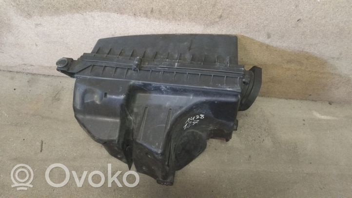 Volvo V60 Oro filtro dėžė 7583170