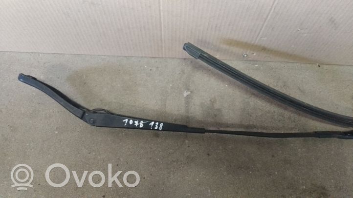 Volvo V60 Wycieraczka szyby przedniej / czołowej 30753509