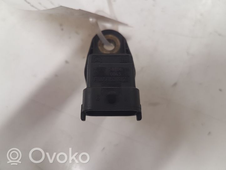 Mercedes-Benz E W212 Sensor de velocidad del cigüeñal 0051531328