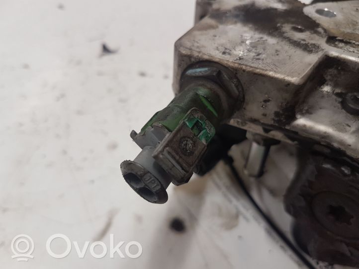 Volvo XC90 Pompa ad alta pressione dell’impianto di iniezione 30756125