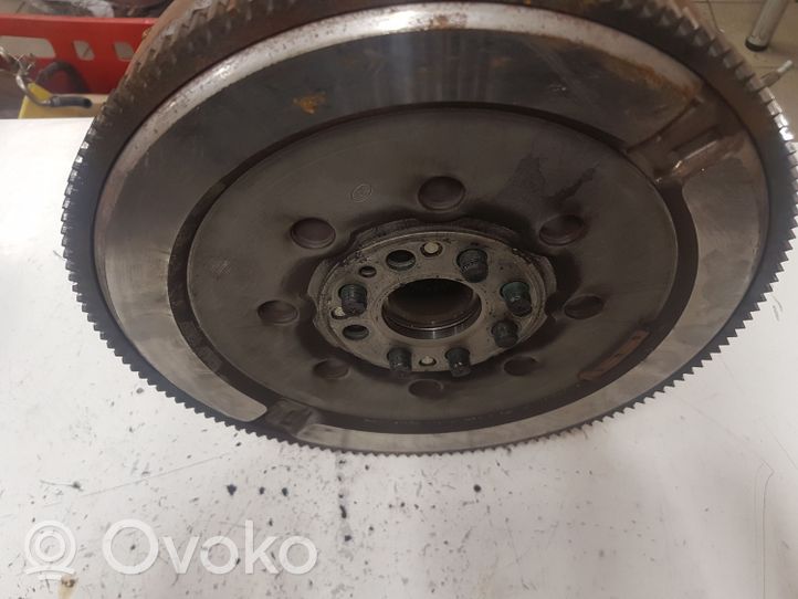 Nissan Qashqai Sankabos komplektas 124060110