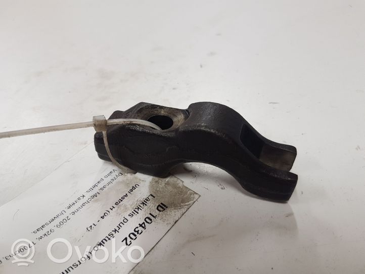 Opel Astra H Fuel Injector clamp holder 