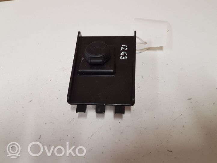 Citroen C5 Câble adaptateur AUX 81230116