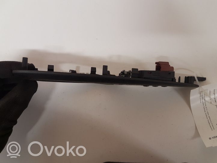 Citroen C5 Osłona klamki drzwi przednich 9657692077