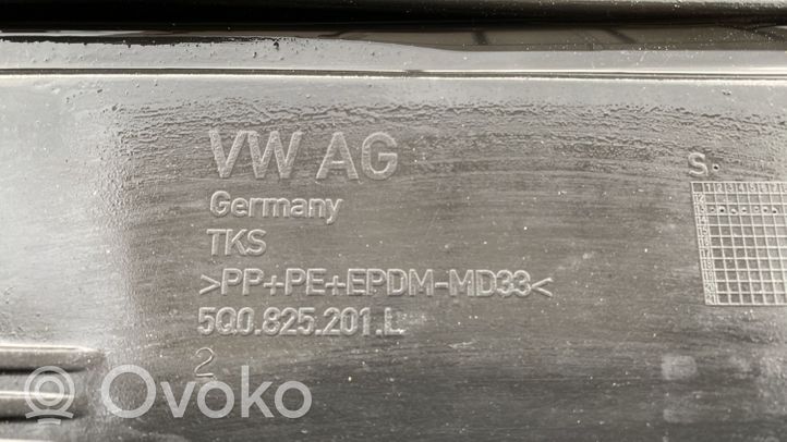 Audi A3 S3 8V Osłona boczna podwozia 5Q0825201L