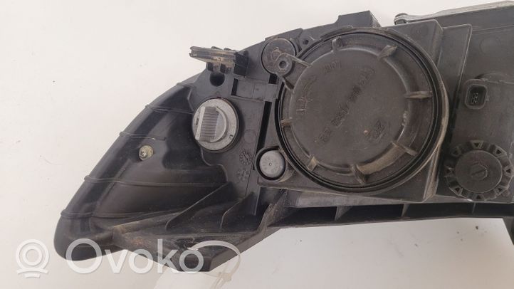 KIA Sorento Headlight/headlamp 