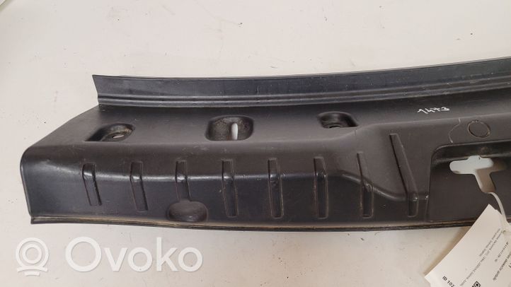 BMW 5 F10 F11 Osłona pasa bagażnika 51477227535