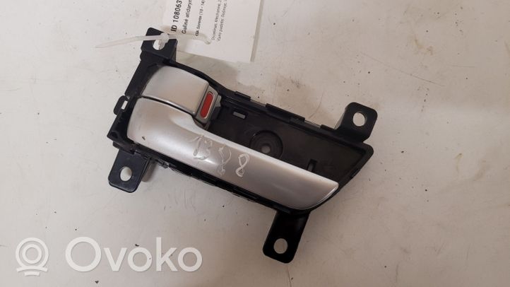 KIA Sorento Rivestimento della maniglia interna per portiera posteriore 826132P000