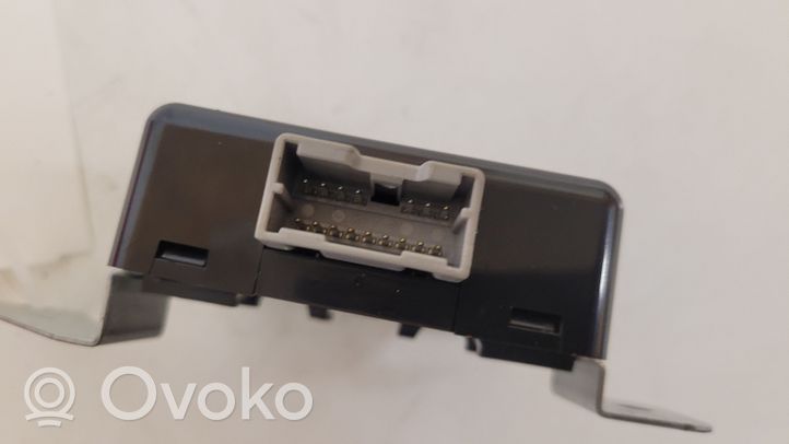 KIA Sorento Window wiper interval relay 957002P000