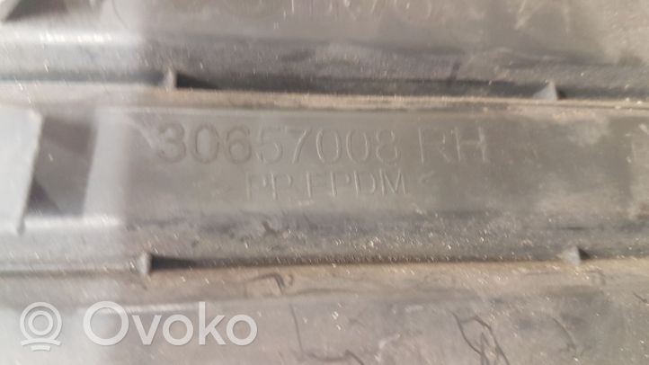 Volvo S40 Priešrūkinio žibinto apdaila/ grotelės 30657008