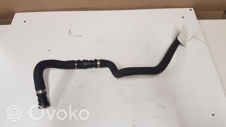 Volvo V40 Tubo flessibile del liquido di raffreddamento del motore 31319142