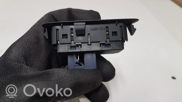 Citroen C5 Przycisk / Włącznik czujnika parkowania PDC 9682436677