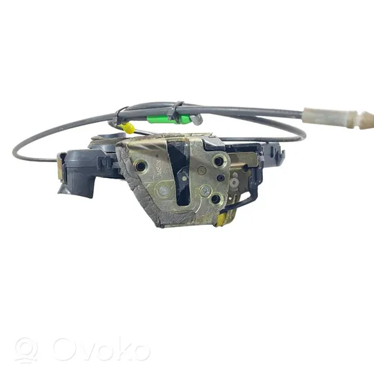 Toyota Avensis T250 Serratura portiera anteriore 4L0302