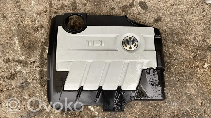 Volkswagen PASSAT B6 Engine cover (trim) 03L103925AM