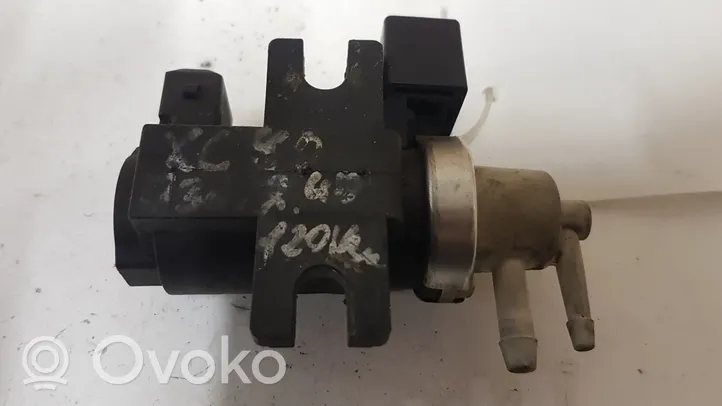 Volvo XC90 Turboahtimen magneettiventtiili 72190329