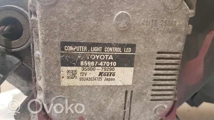 Toyota Prius (XW30) Lampa przednia 8596747010