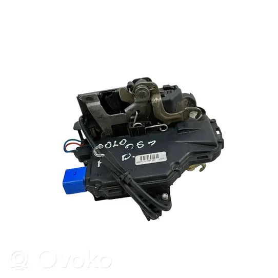 Volkswagen Polo Zamek drzwi przednich 3B1837016BP