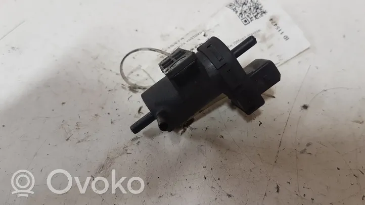 Renault Megane II Vacuum valve 8200762597