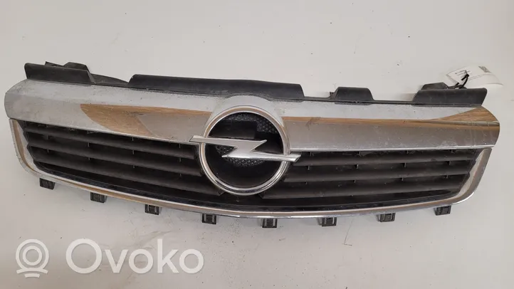 Opel Zafira B Grille calandre supérieure de pare-chocs avant 0P0702701