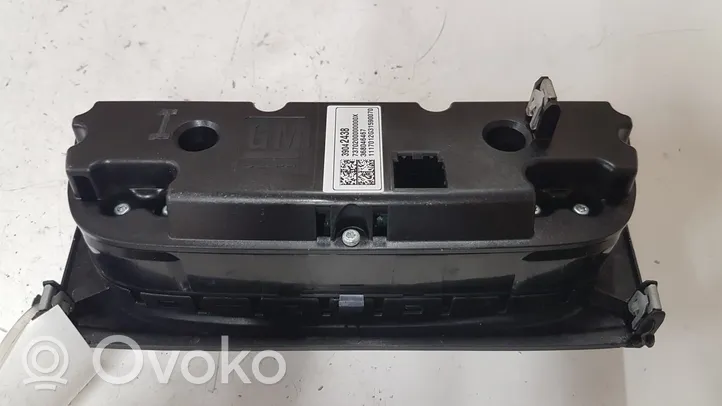 Opel Astra K Climate control unit 39042438