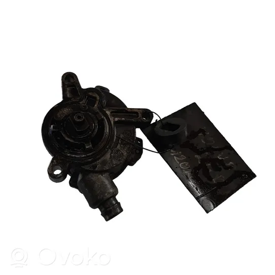 Volvo V70 Pompe à vide 08658230