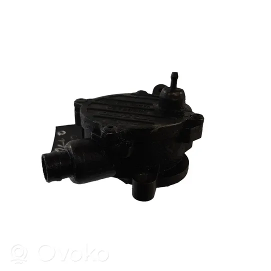 Volvo V70 Vacuum pump 08658230