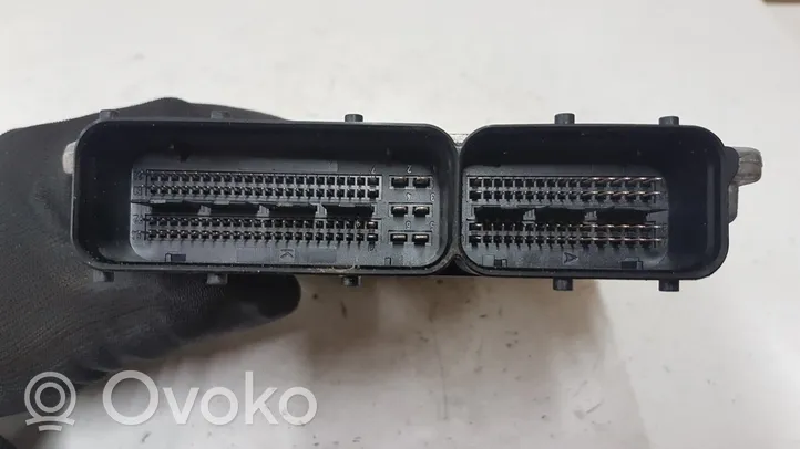 Volkswagen PASSAT B6 Sterownik / Moduł ECU 3C0907115