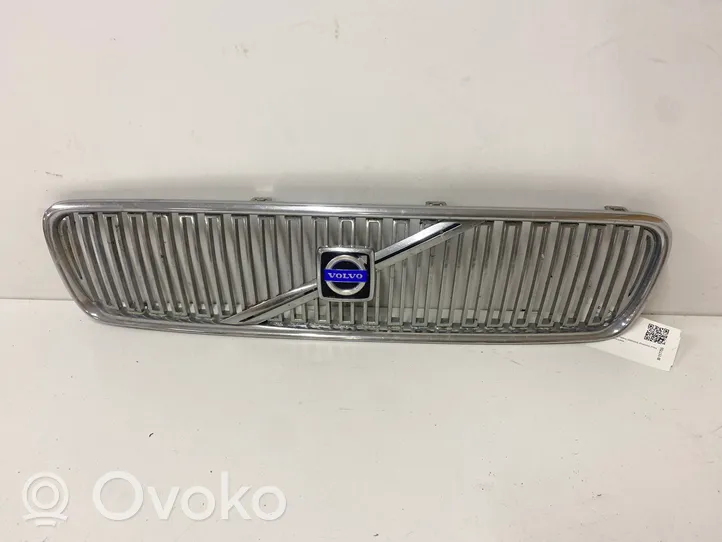 Volvo V50 Maskownica / Grill / Atrapa górna chłodnicy 