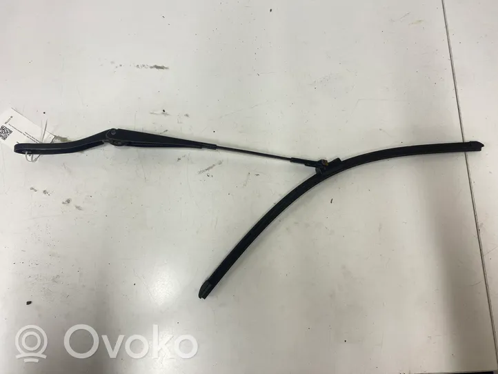 Volvo V50 Windshield/front glass wiper blade 