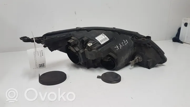 Peugeot 308 Lampa przednia 9800553280