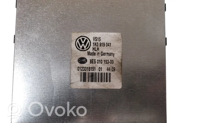 Volkswagen Golf VI Convertisseur / inversion de tension inverseur 1K0919041