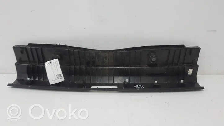 Volkswagen Golf VI Tavaratilan kynnyksen suoja 1K9863459A