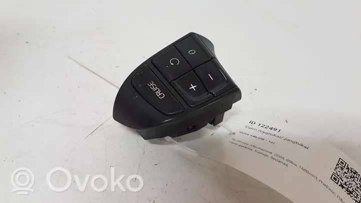 Volvo S40 Przełącznik / Przycisk kierownicy 30739638