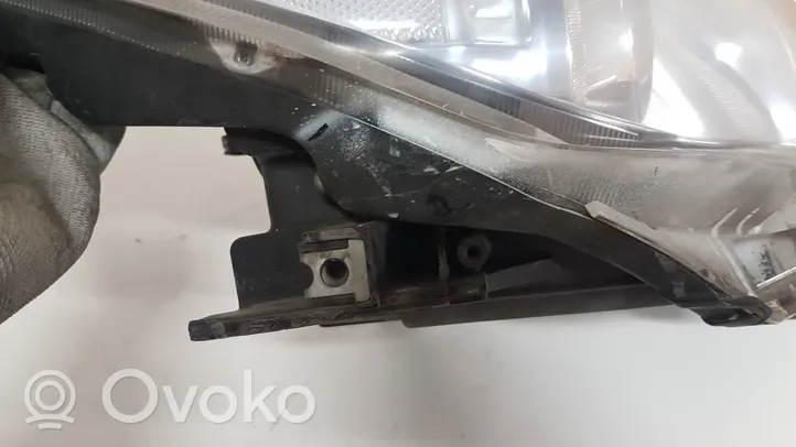 Toyota Prius (XW30) Faro/fanale A045053