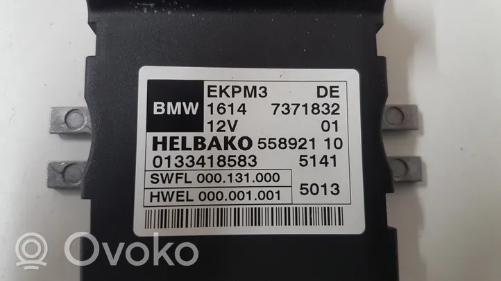 BMW 3 F30 F35 F31 Degalų (kuro) siurblio valdymo blokas 16147371832