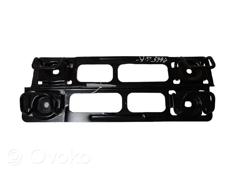 Volvo V40 Support de fixation ISOFIX 06815557