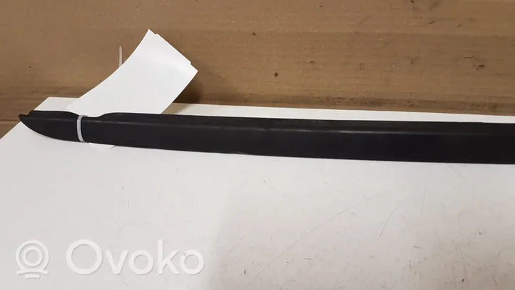 BMW 3 F30 F35 F31 Windshield trim 7258188