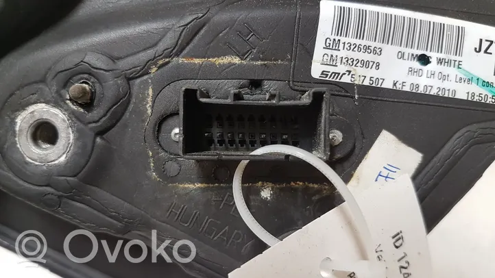 Opel Insignia A Elektryczne lusterko boczne drzwi przednich 13269563