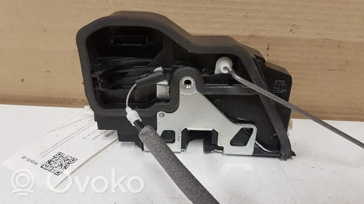 BMW 3 F30 F35 F31 Etuoven lukko A053702