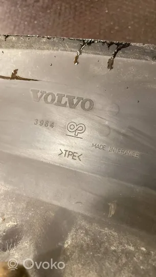 Volvo V50 Część rury dolotu powietrza 3984