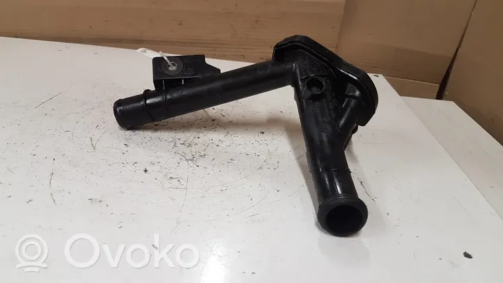 Renault Clio III Engine coolant pipe/hose 8200552604