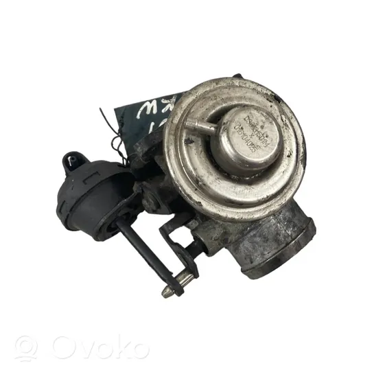 Volkswagen Golf IV Zawór EGR 038129637