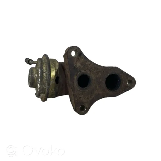 Toyota Yaris Soupape vanne EGR 2562033010