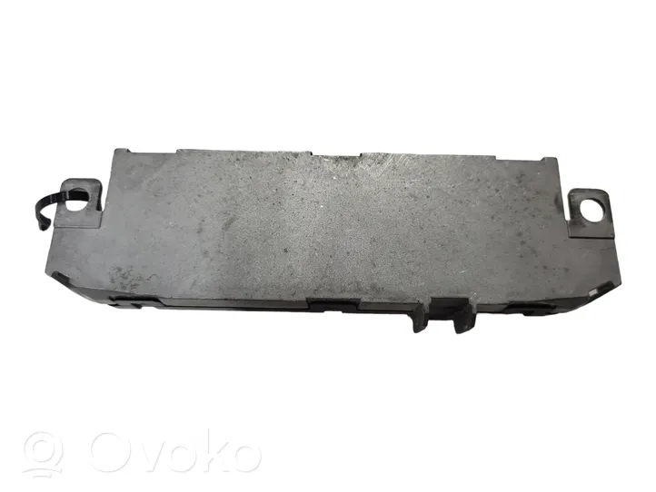 Audi A4 S4 B8 8K Antenos valdymo blokas 7617310173