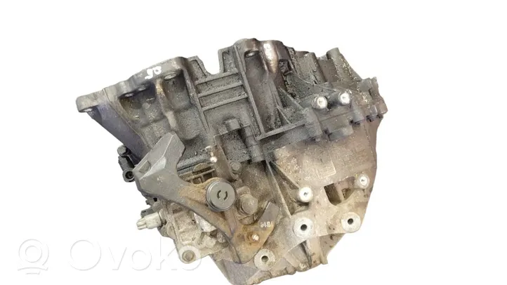 Volvo V60 Mechaninė 6 pavarų dėžė 1385295